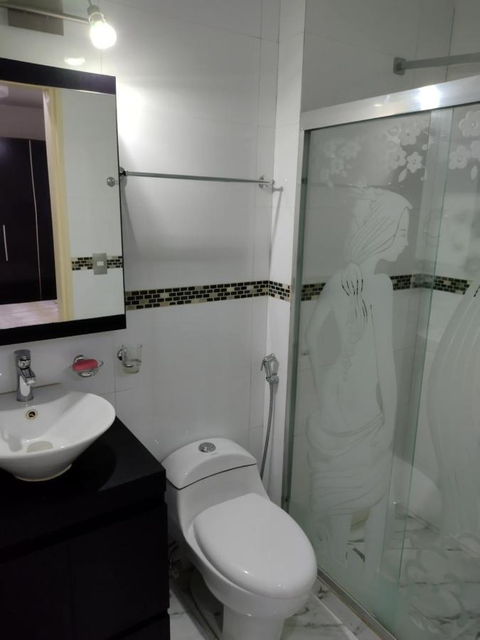 Apartamento Frente Al Aeropuerto De Maiquetía Екстериор снимка